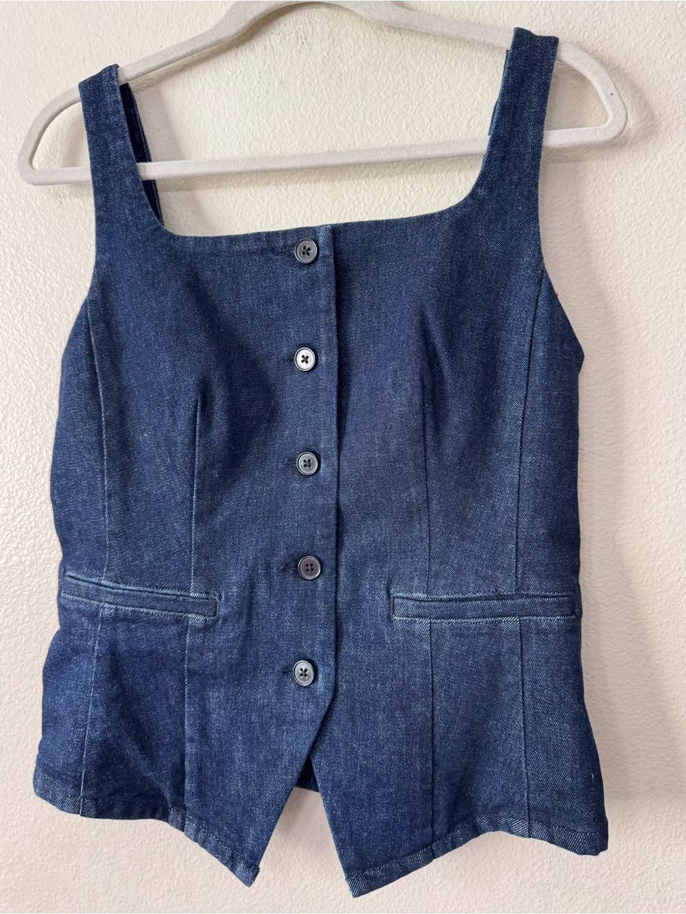 NWT SPANX Dark Wash Denim Button Front Vest Size Medium